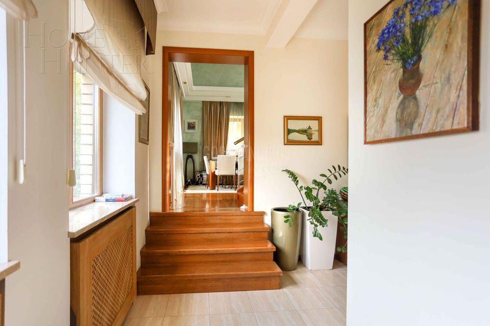 2-этажный коттедж 570 м² с отделкой