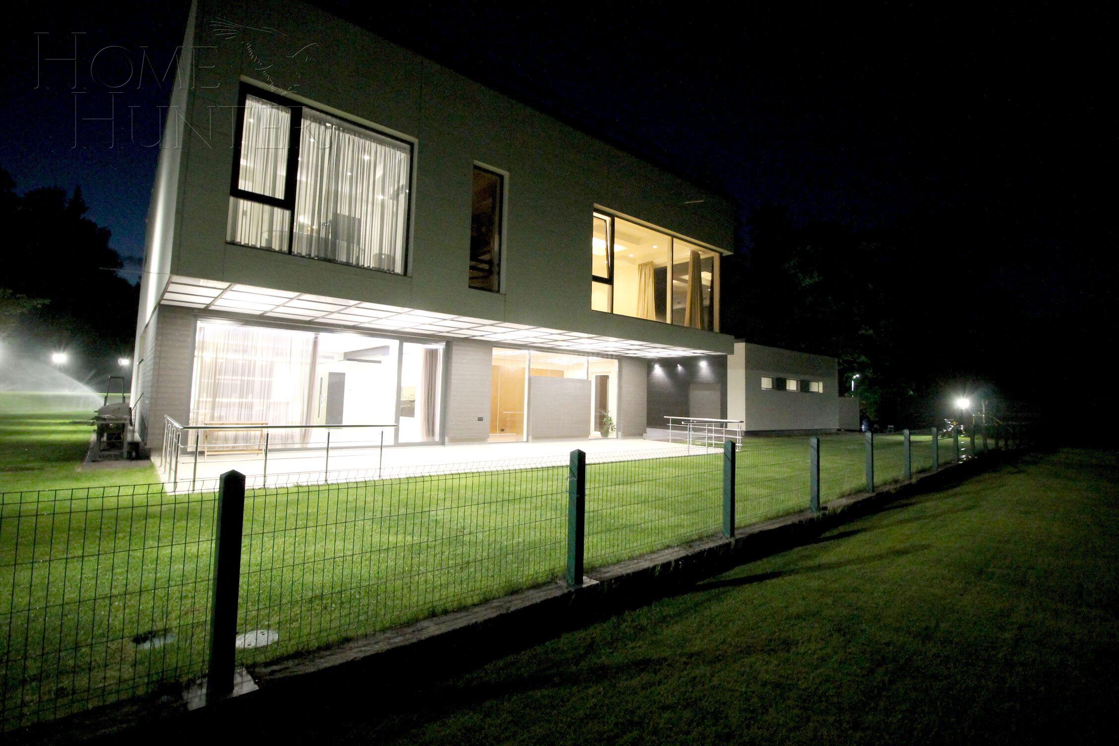 2-этажный коттедж 860 м² с отделкой