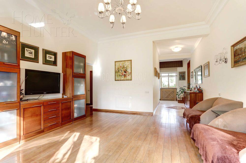 2-этажный коттедж 570 м² с отделкой