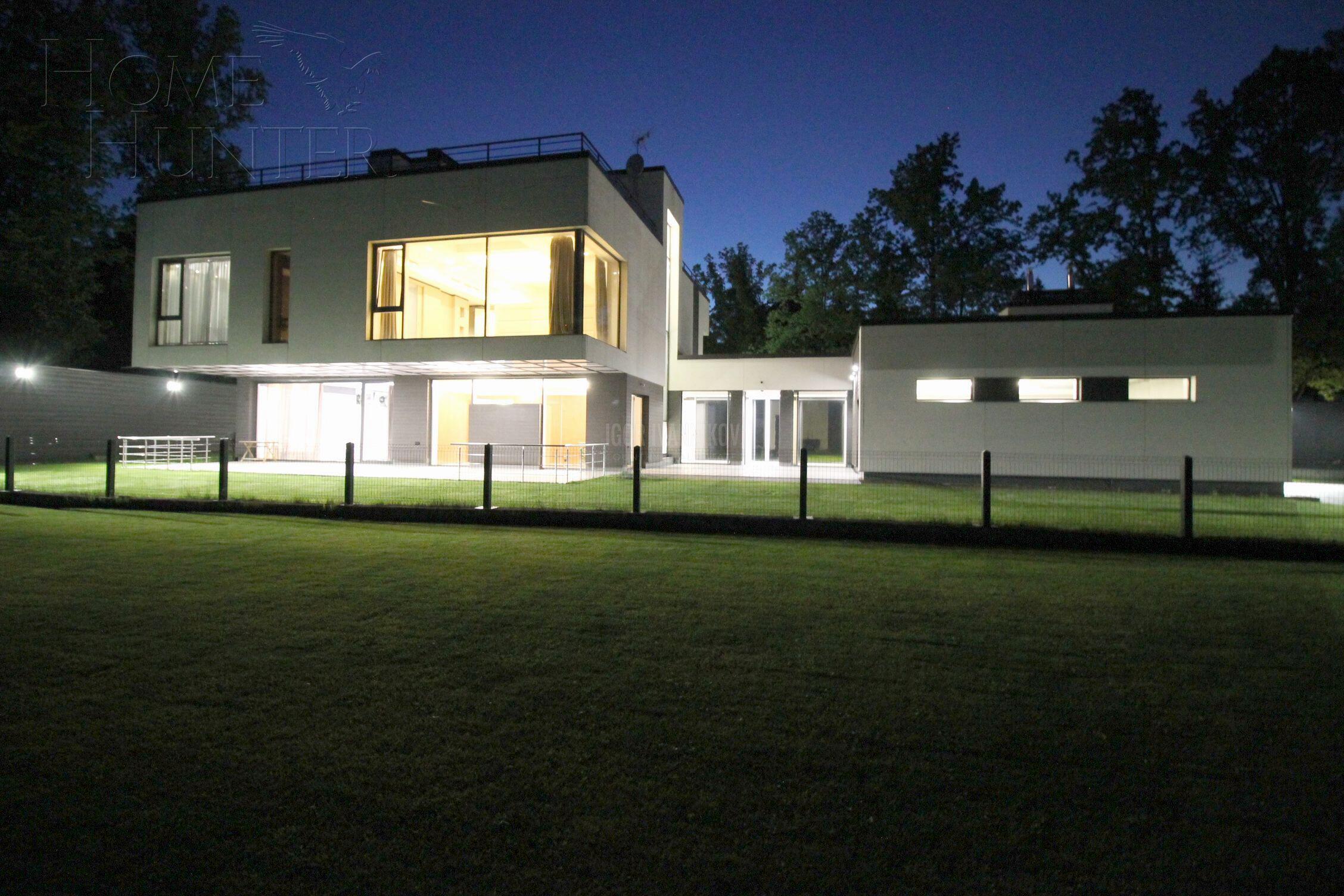 2-этажный коттедж 860 м² с отделкой