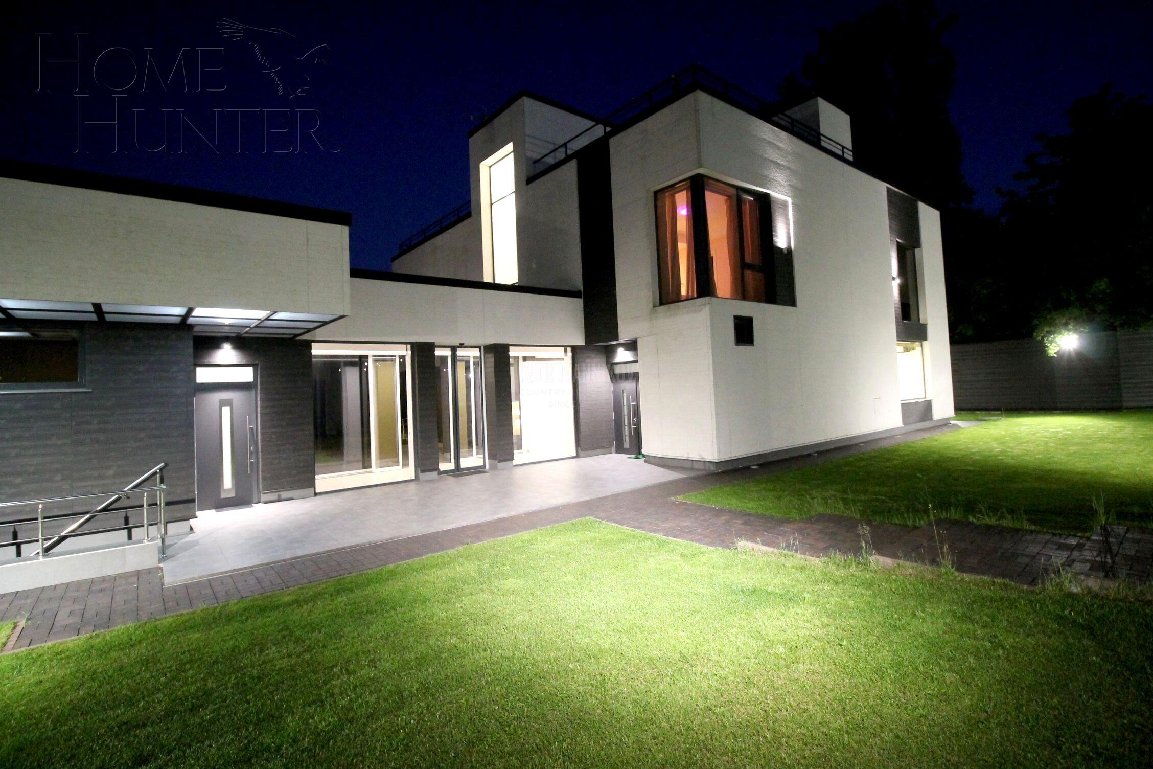 2-этажный коттедж 860 м² с отделкой