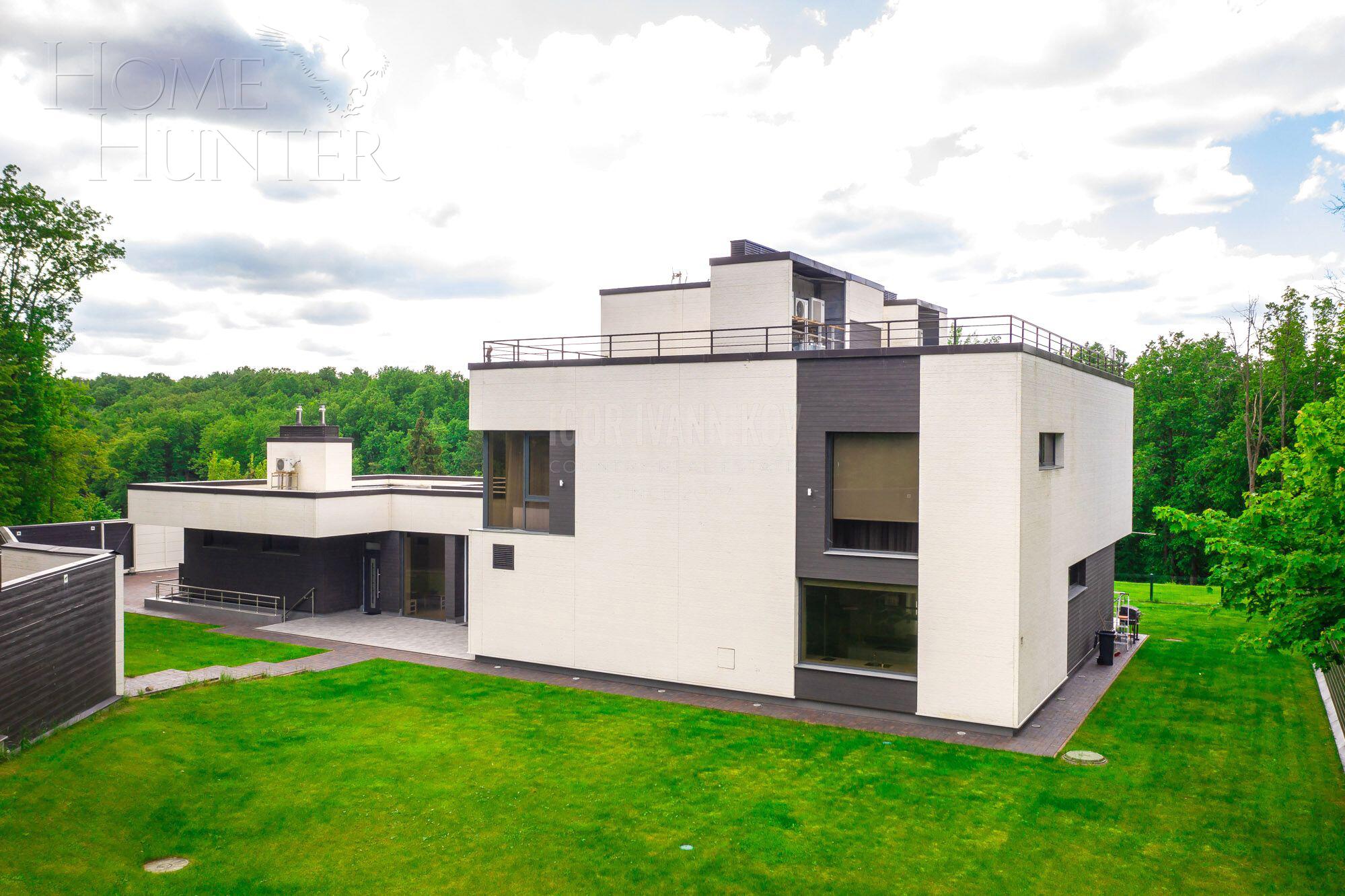 2-этажный коттедж 860 м² с отделкой