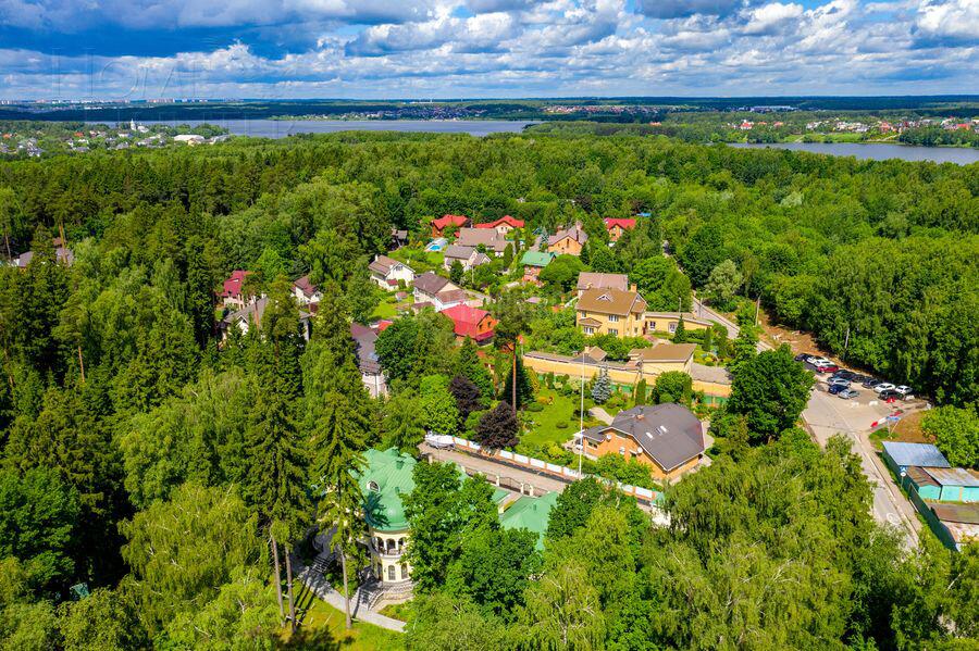 2-этажный коттедж 735 м² с отделкой