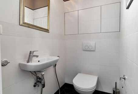 2-КОМН. КВАРТИРА С ОТДЕЛКОЙ 105 М² НА 15 ЭТАЖЕ