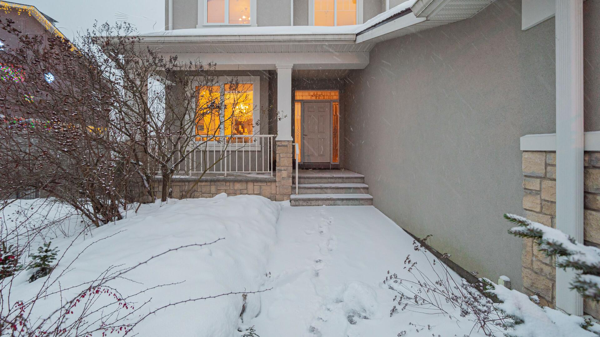 2-этажный коттедж 369.7 м² с отделкой