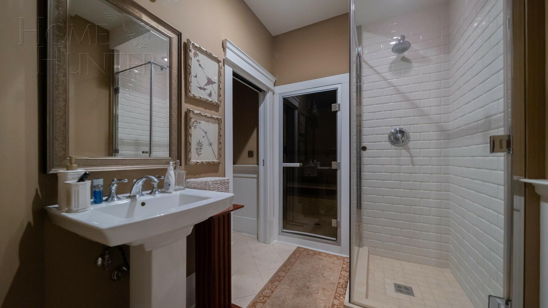 2-этажный коттедж 369.7 м² с отделкой