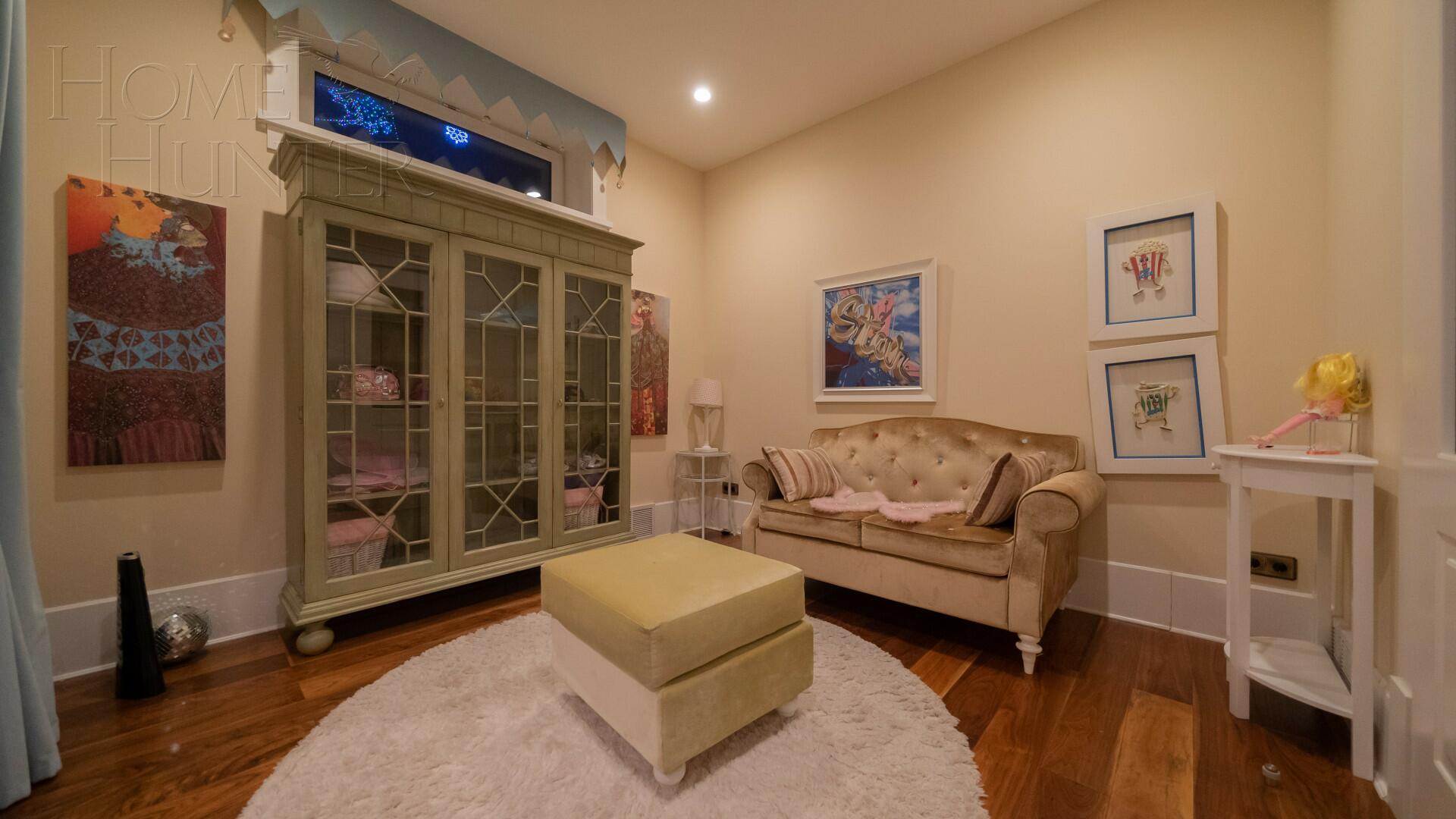 2-этажный коттедж 369.7 м² с отделкой