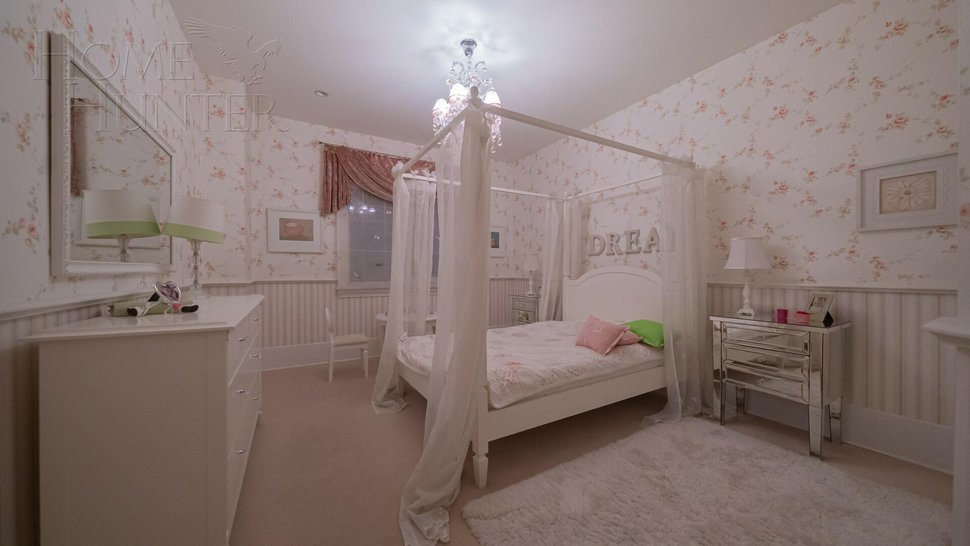 2-этажный коттедж 369.7 м² с отделкой