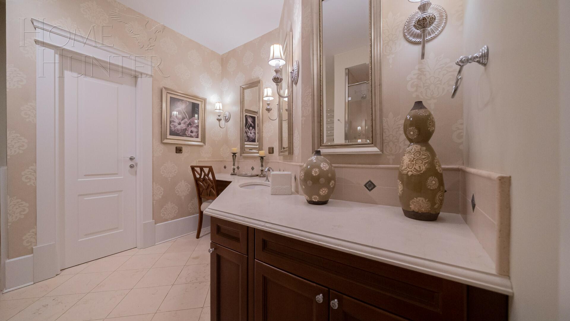 2-этажный коттедж 369.7 м² с отделкой