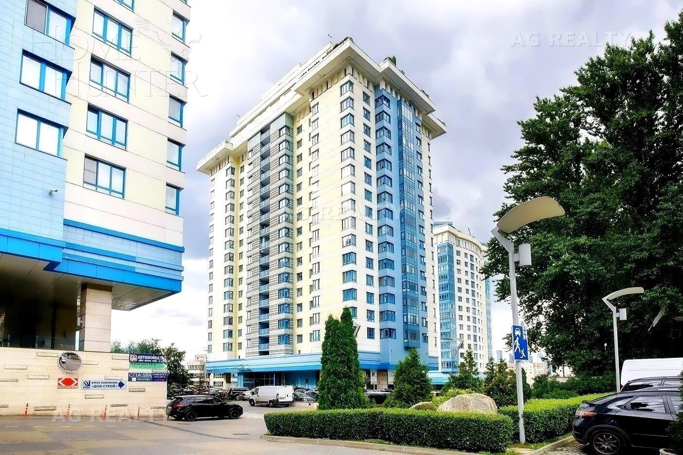 3-КОМН. КВАРТИРА С ОТДЕЛКОЙ 210 М² НА 1 ЭТАЖЕ