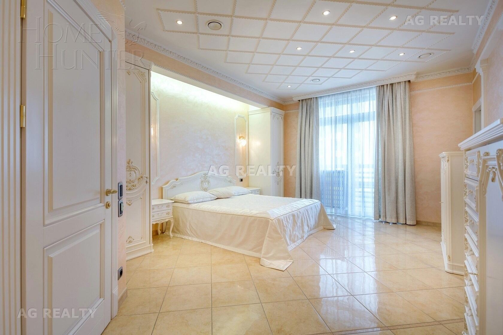 3-КОМН. КВАРТИРА С ОТДЕЛКОЙ 210 М² НА 1 ЭТАЖЕ