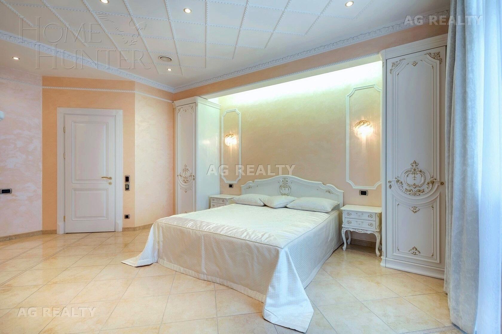 3-КОМН. КВАРТИРА С ОТДЕЛКОЙ 210 М² НА 1 ЭТАЖЕ