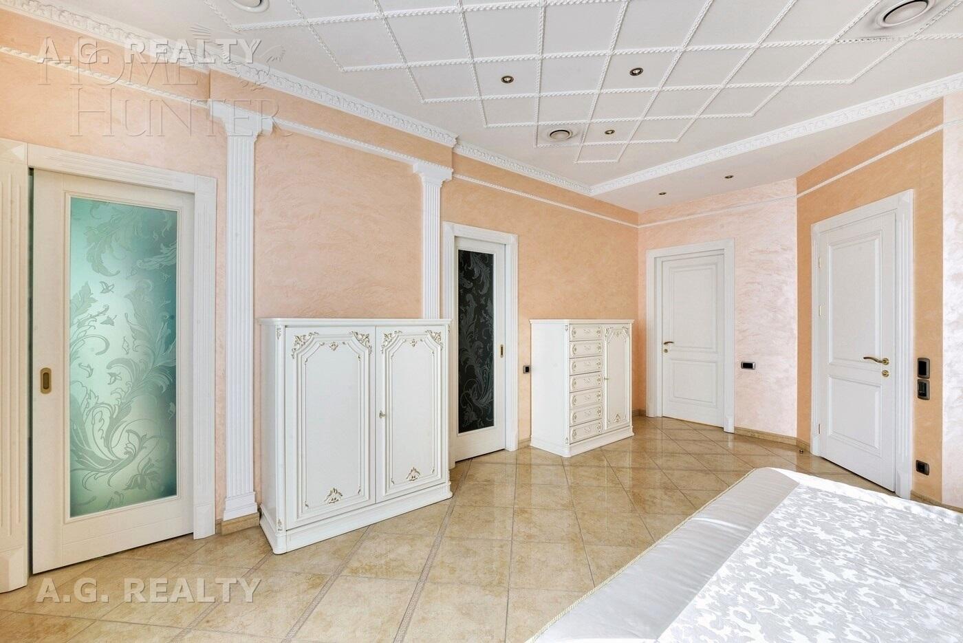 3-КОМН. КВАРТИРА С ОТДЕЛКОЙ 210 М² НА 1 ЭТАЖЕ