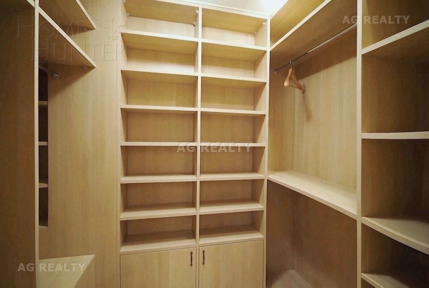 3-КОМН. КВАРТИРА С ОТДЕЛКОЙ 210 М² НА 1 ЭТАЖЕ