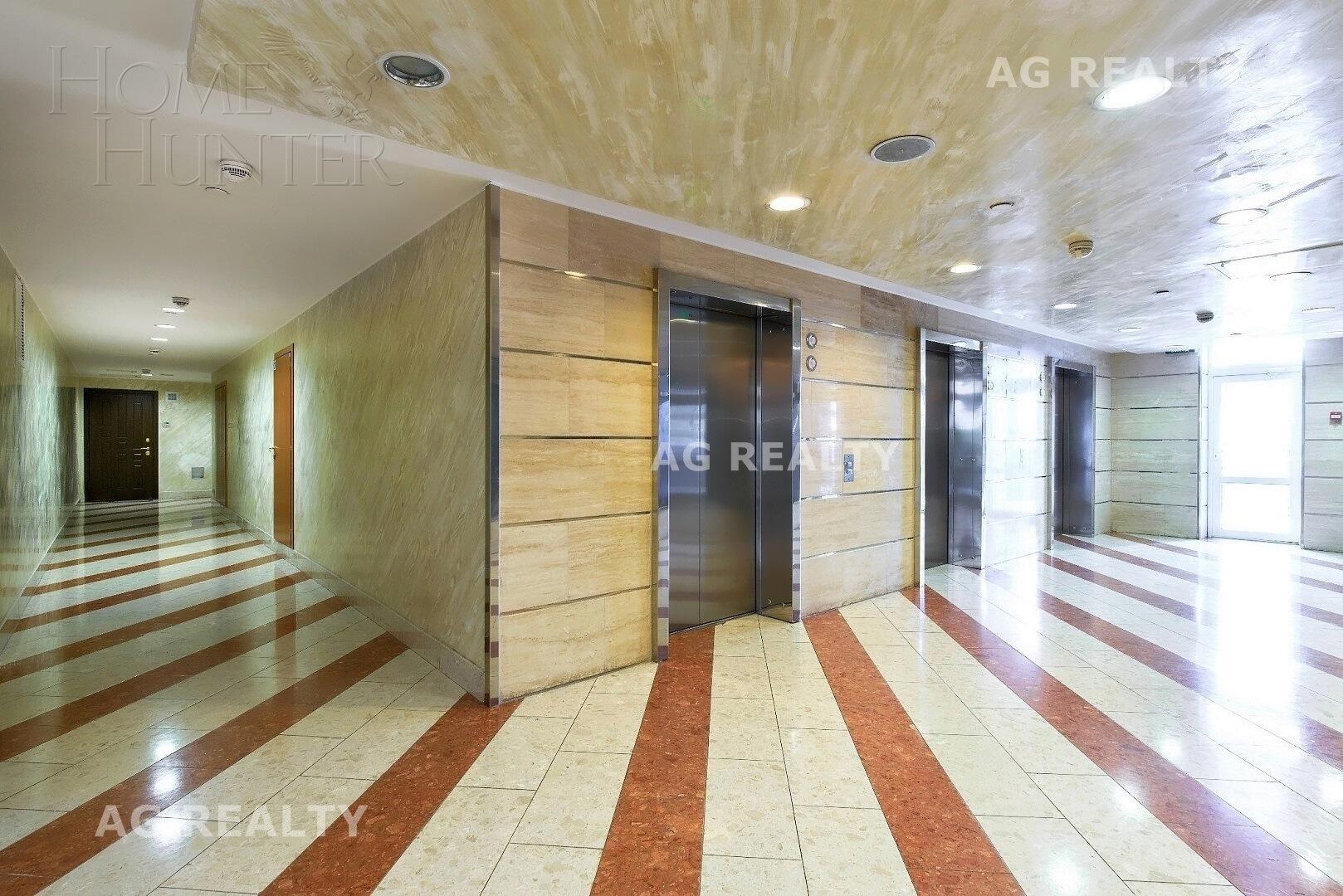 3-КОМН. КВАРТИРА С ОТДЕЛКОЙ 210 М² НА 1 ЭТАЖЕ