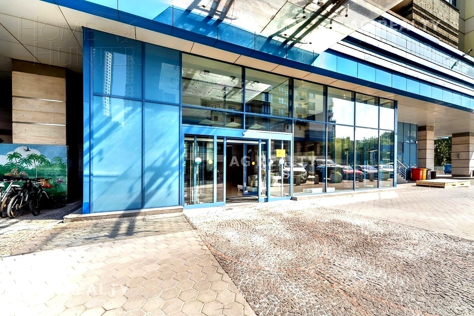 3-КОМН. КВАРТИРА С ОТДЕЛКОЙ 210 М² НА 1 ЭТАЖЕ