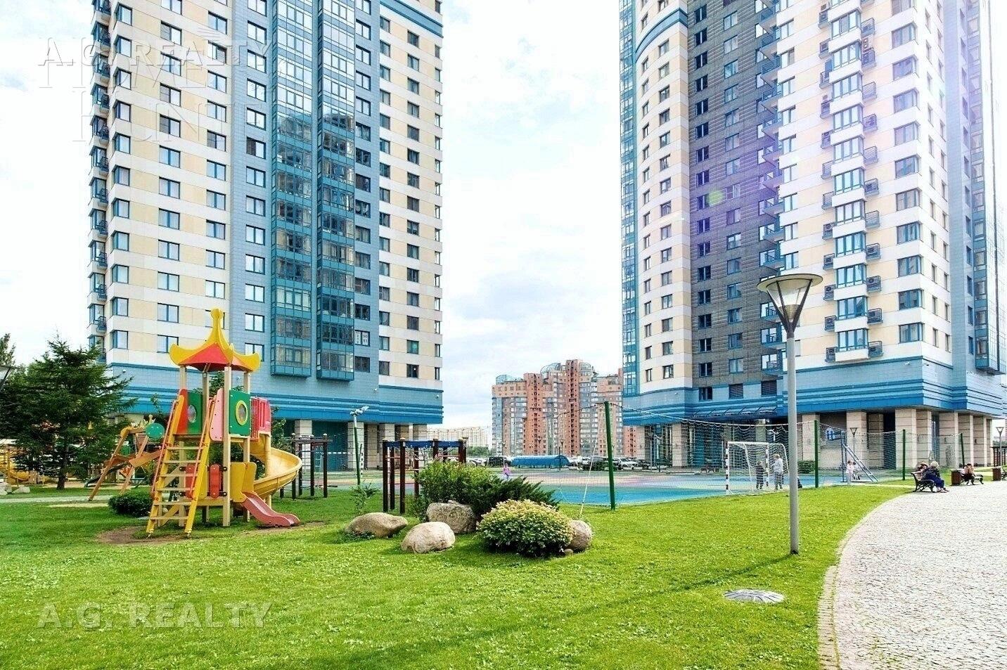 3-КОМН. КВАРТИРА С ОТДЕЛКОЙ 210 М² НА 1 ЭТАЖЕ