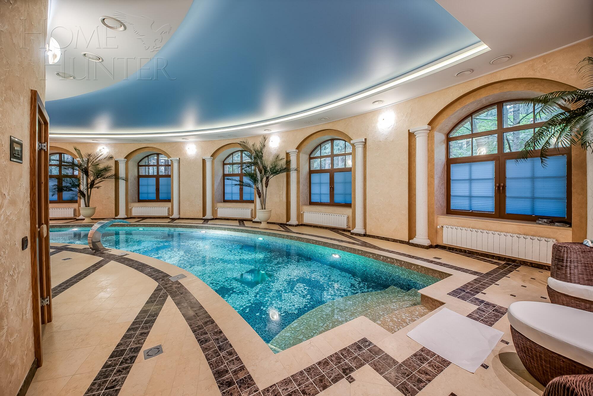 2-этажный коттедж 850 м² с отделкой