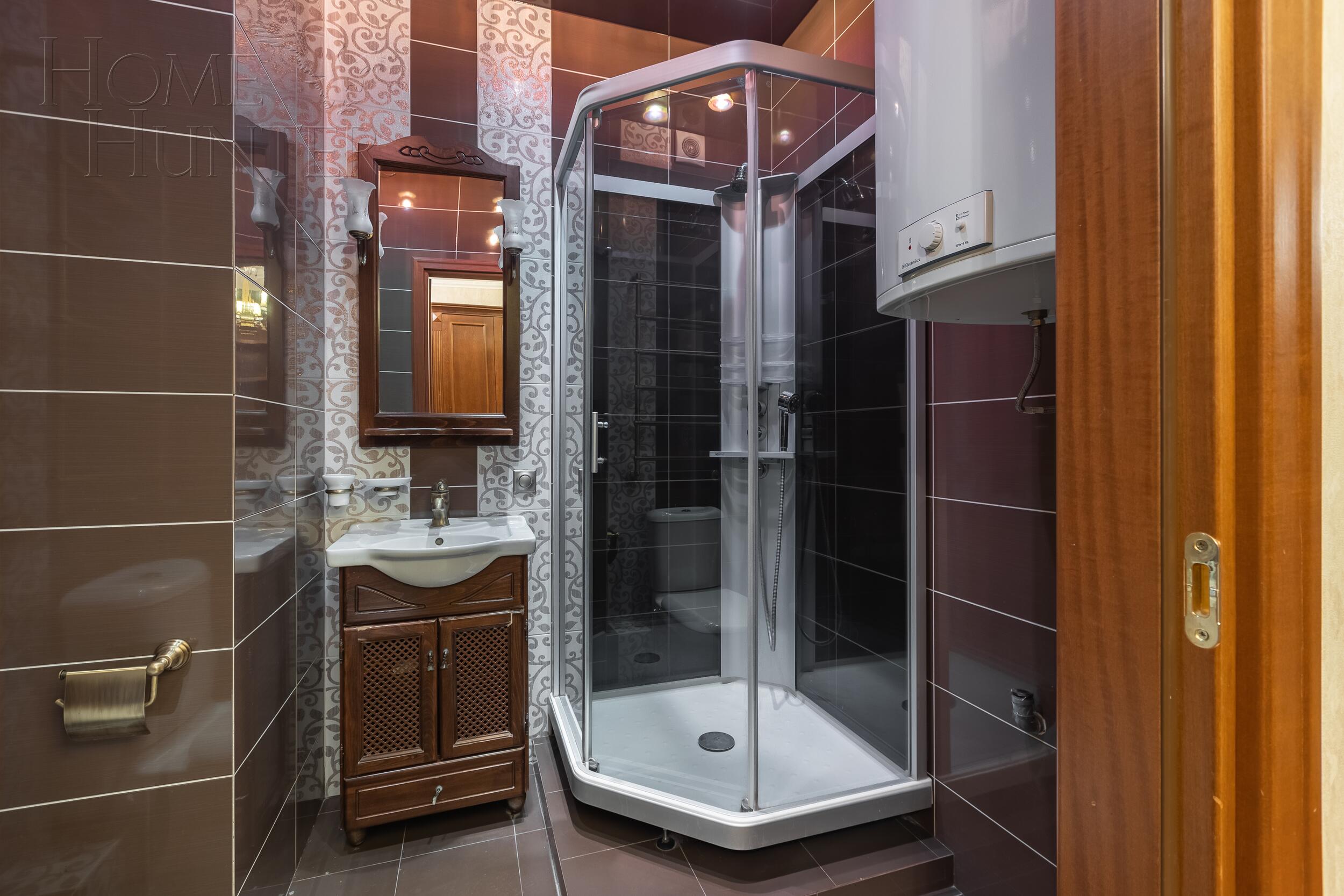 4-КОМН. КВАРТИРА С ОТДЕЛКОЙ 137 М² НА 2 ЭТАЖЕ