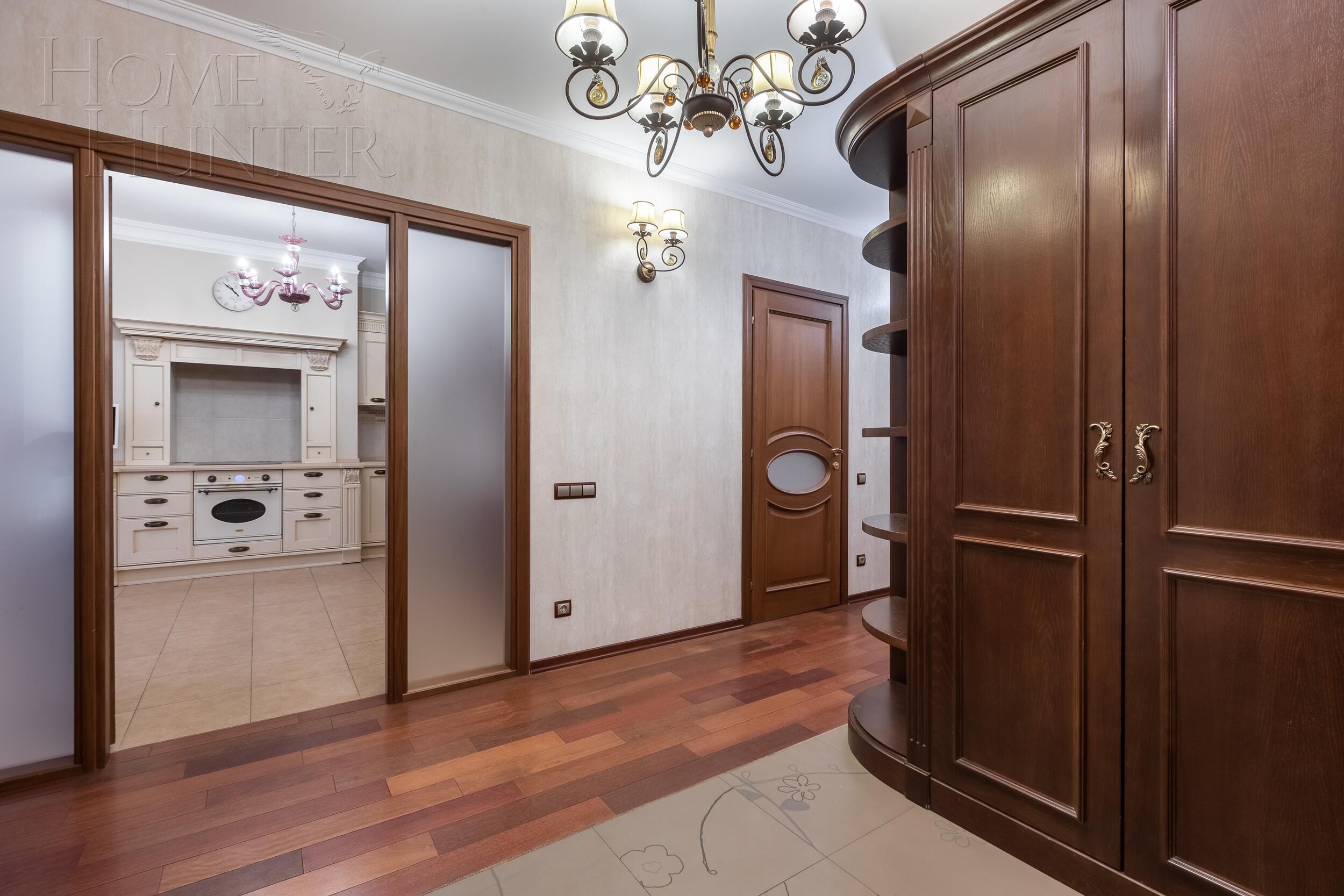 4-КОМН. КВАРТИРА С ОТДЕЛКОЙ 137 М² НА 2 ЭТАЖЕ