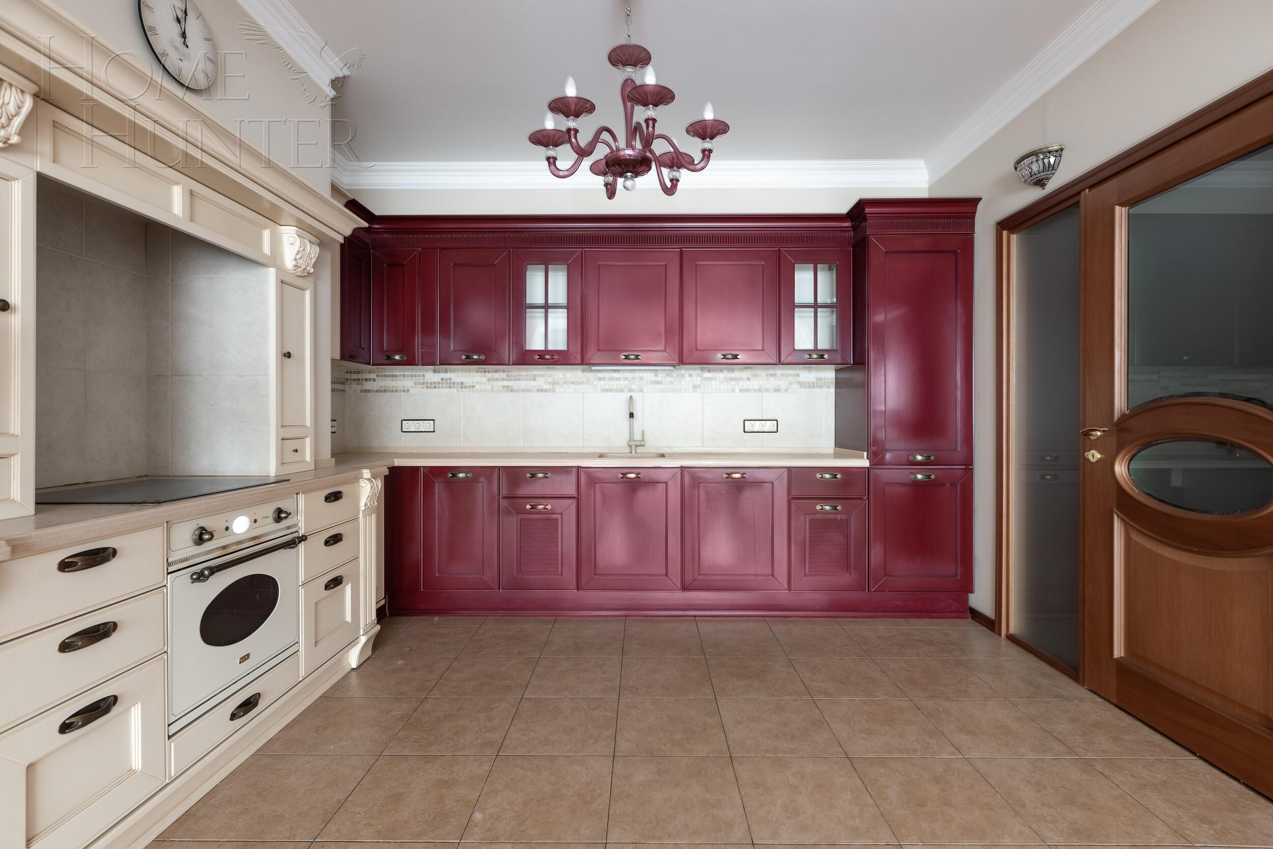 4-КОМН. КВАРТИРА С ОТДЕЛКОЙ 137 М² НА 2 ЭТАЖЕ