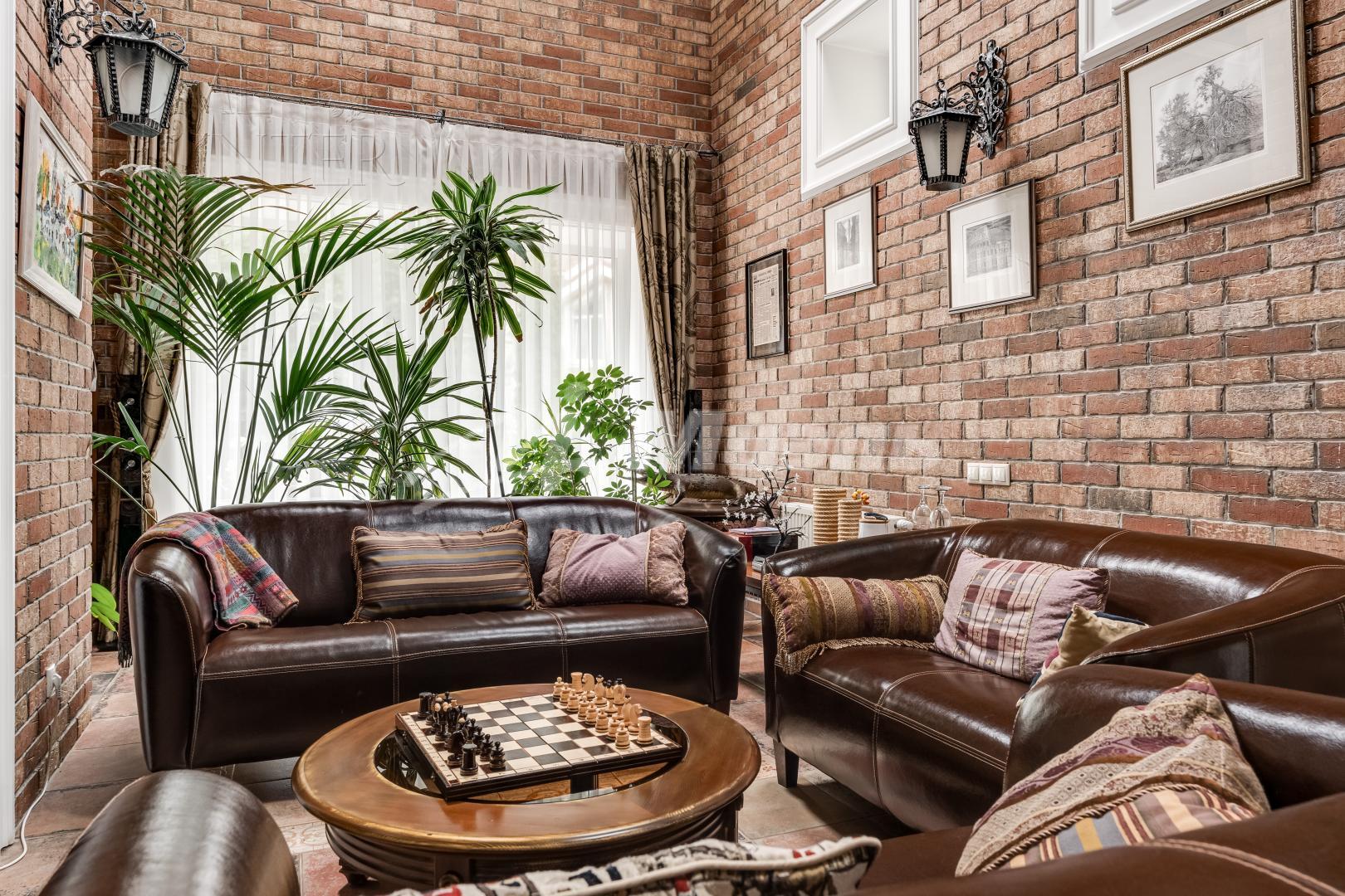 2-этажный коттедж 460 м² с отделкой