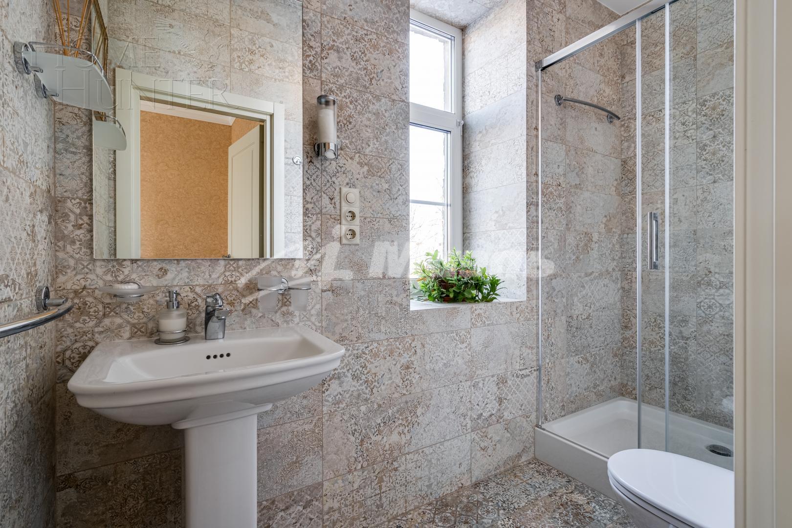 2-этажный коттедж 460 м² с отделкой