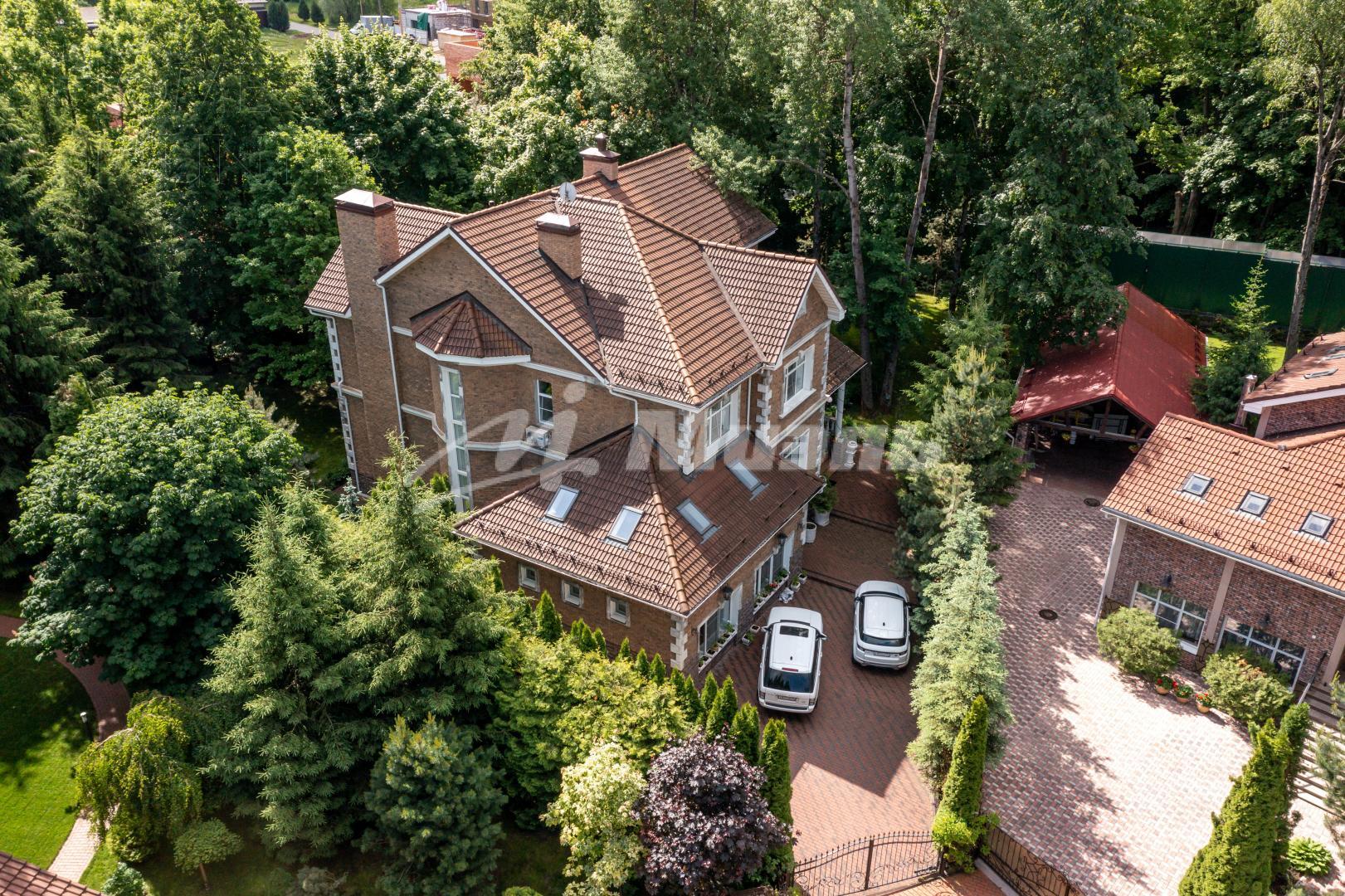 2-этажный коттедж 460 м² с отделкой