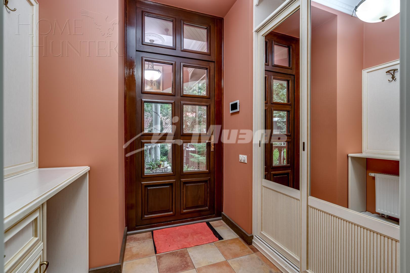 2-этажный коттедж 460 м² с отделкой