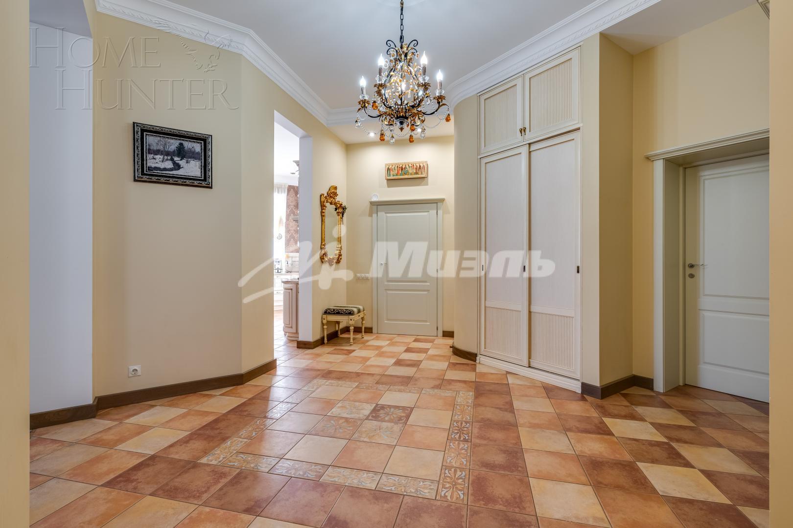 2-этажный коттедж 460 м² с отделкой