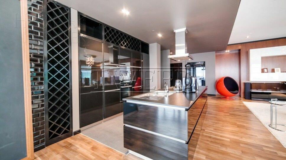 3-УРОВНЕВЫЕ АПАРТАМЕНТЫ С ОТДЕЛКОЙ 222 М² НА 41 ЭТАЖЕ