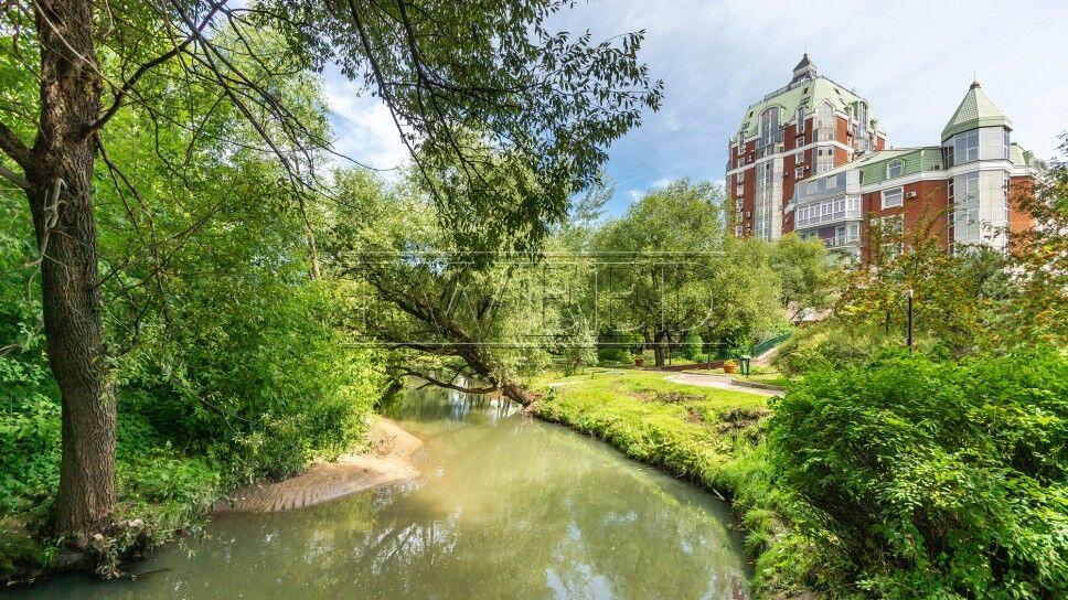 4-КОМН. КВАРТИРА С ОТДЕЛКОЙ 200 М² НА 1 ЭТАЖЕ