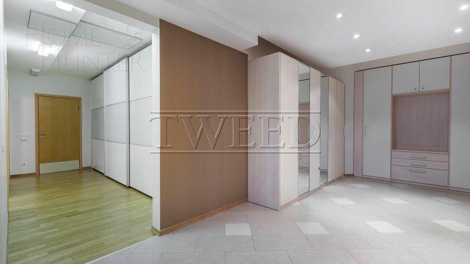 4-КОМН. КВАРТИРА С ОТДЕЛКОЙ 200 М² НА 1 ЭТАЖЕ