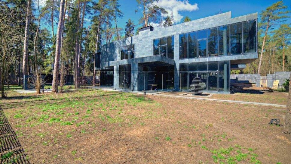 2-этажный коттедж 680 м² с отделкой