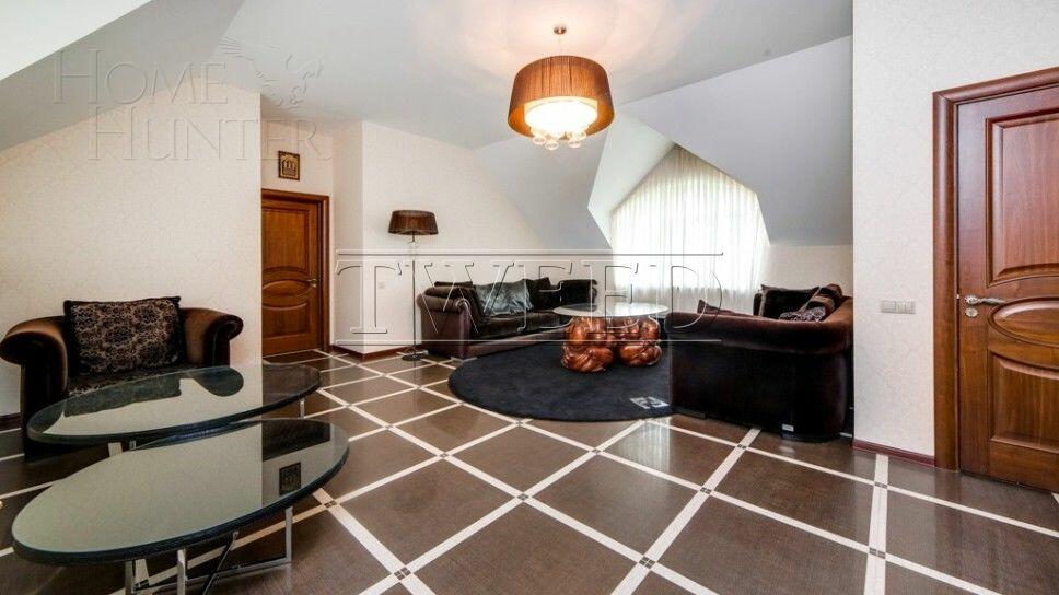 2-этажный коттедж 1 700 м² с отделкой