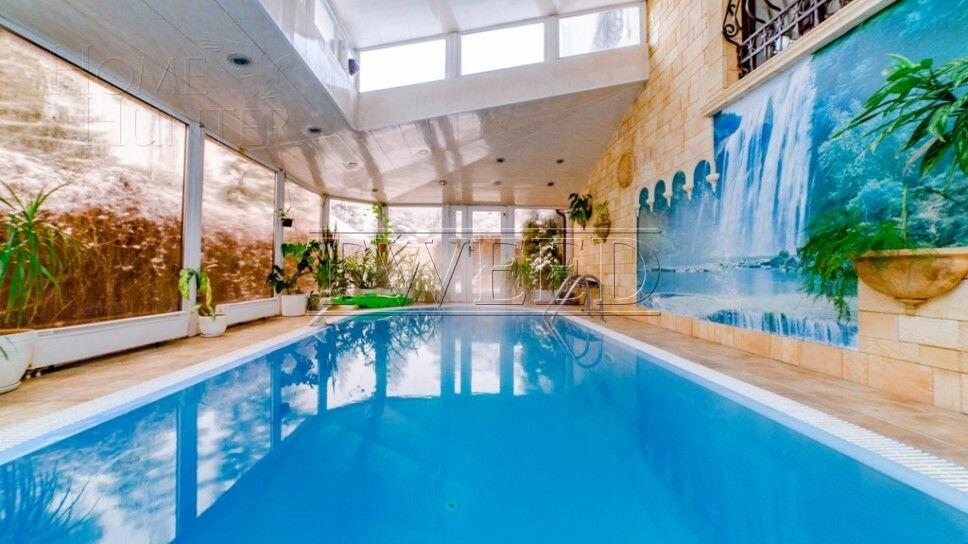 3-этажный коттедж 520 м² с отделкой