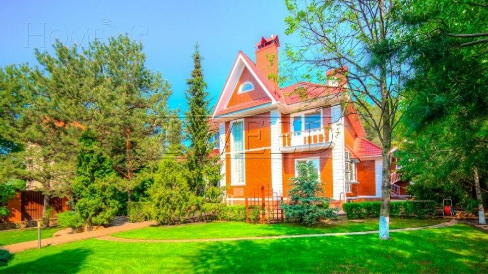 2-этажный коттедж 740 м² с отделкой