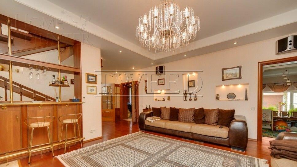 2-этажный коттедж 740 м² с отделкой