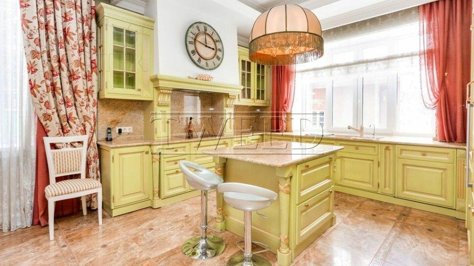 2-этажный коттедж 850 м² с отделкой