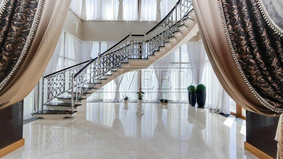 2-этажный коттедж 1 250 м² с отделкой