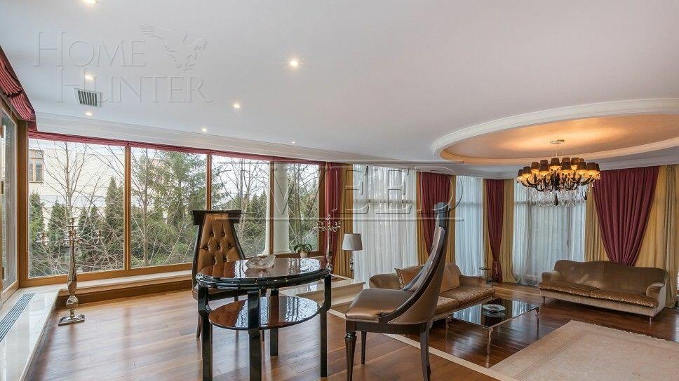 2-этажный коттедж 1 250 м² с отделкой