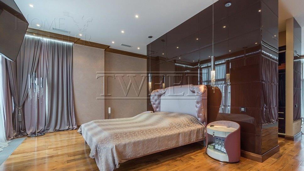 2-этажный коттедж 1 250 м² с отделкой