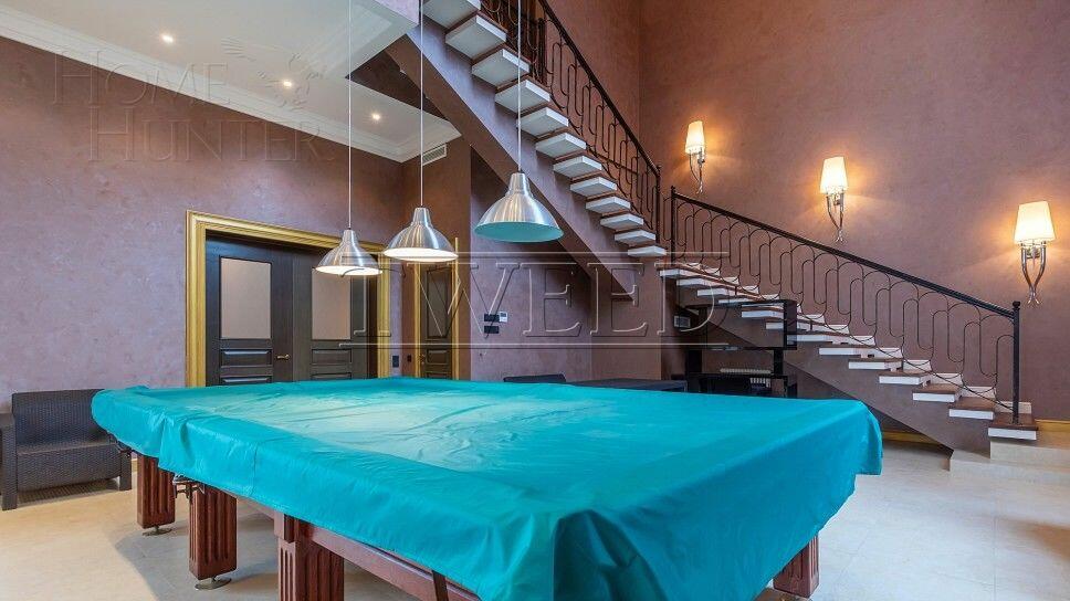 2-этажный коттедж 1 250 м² с отделкой