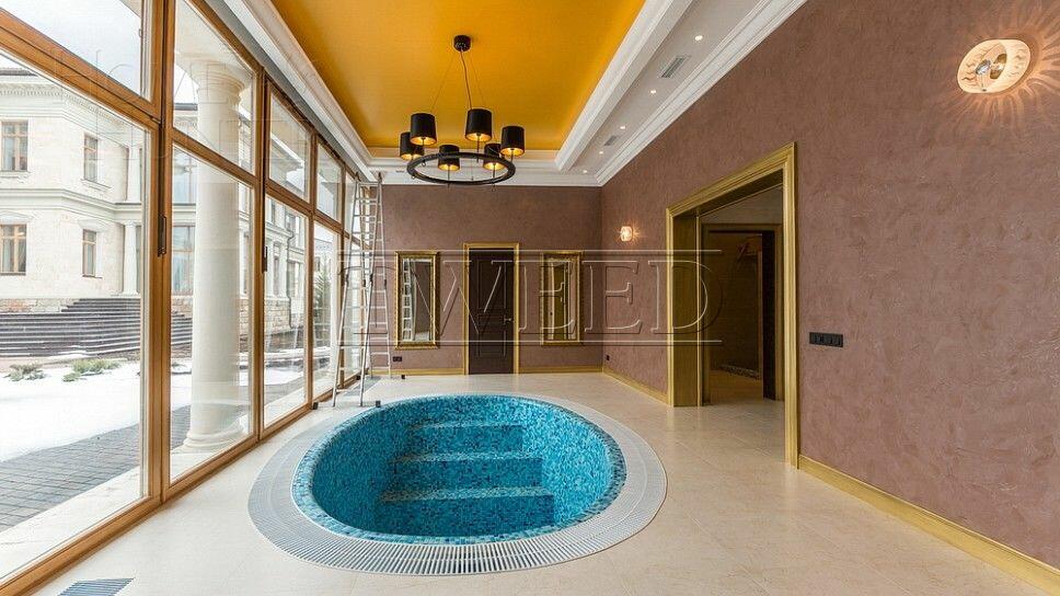 2-этажный коттедж 1 250 м² с отделкой