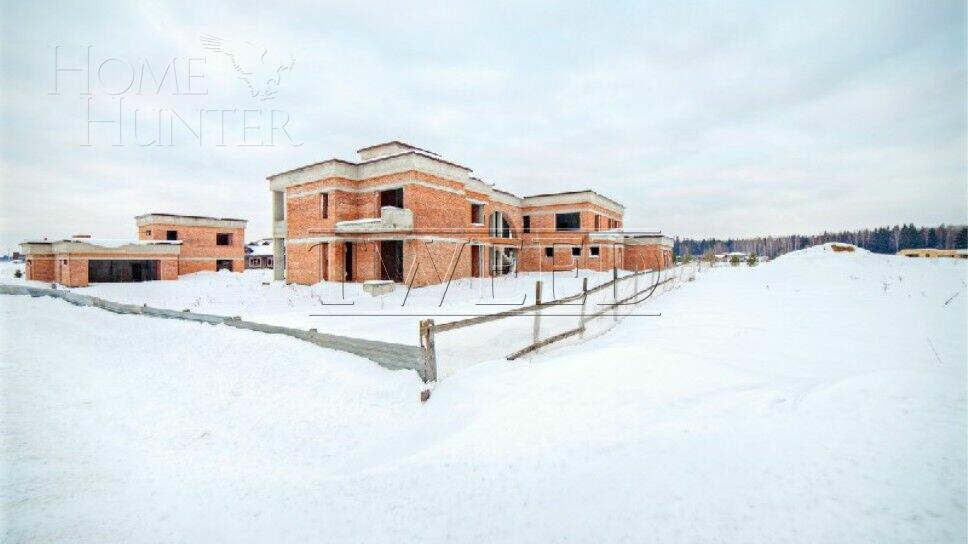 2-этажный коттедж 1 242 м² без отделки