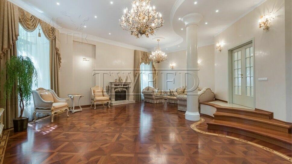 2-этажный коттедж 1 250 м² с отделкой
