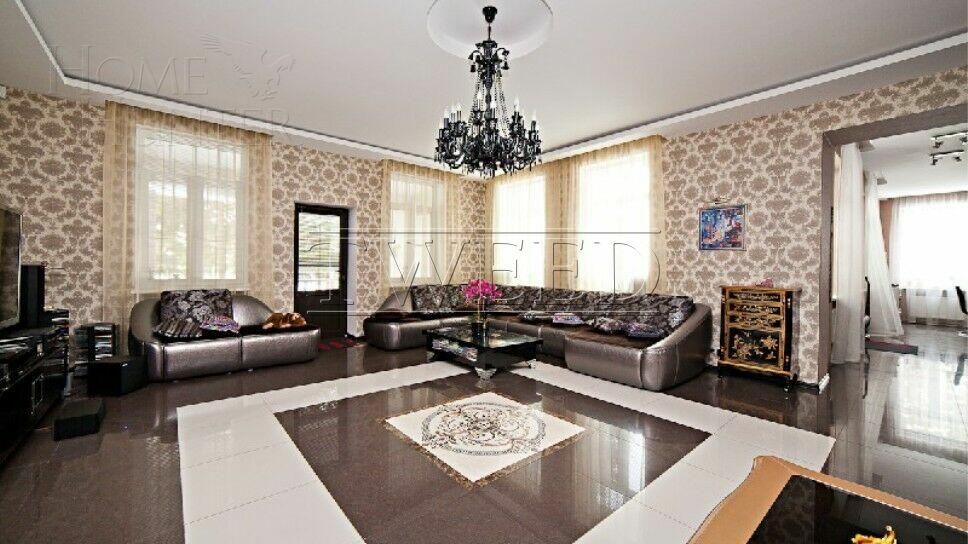 2-этажный коттедж 868 м² с отделкой