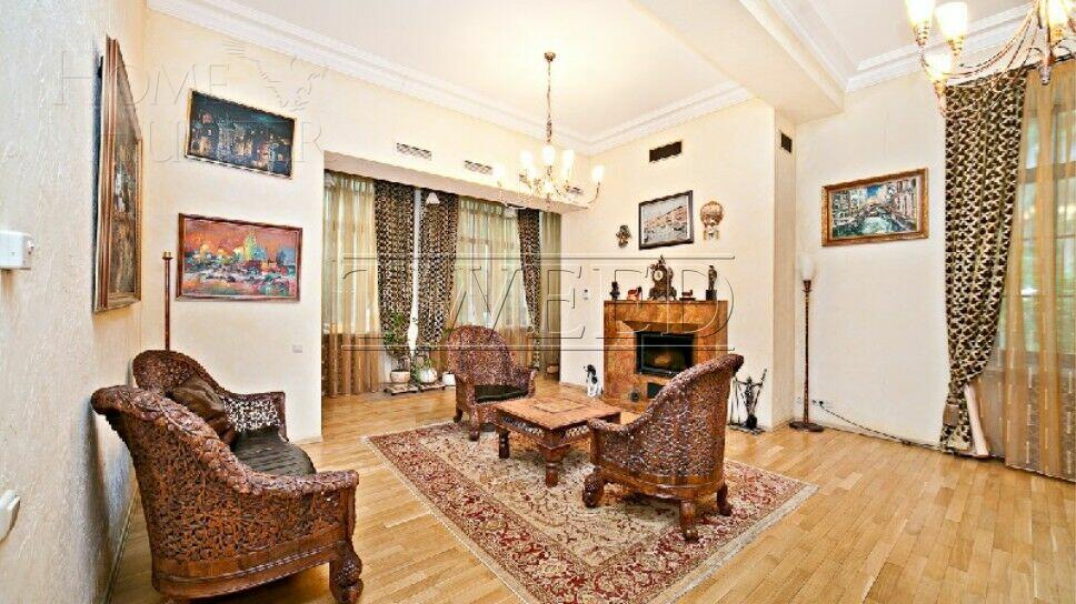 2-этажный коттедж 550 м² с отделкой