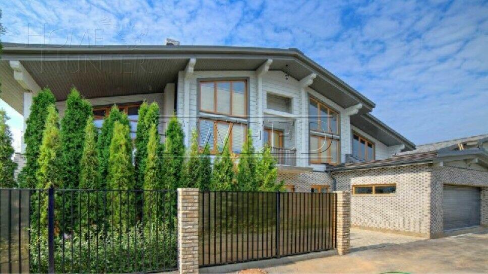 2-этажный коттедж 400 м² с отделкой