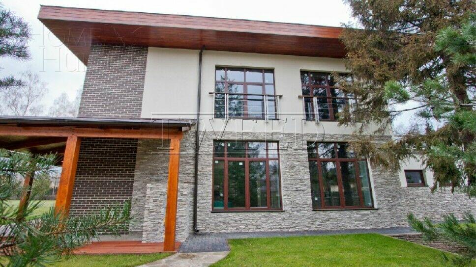 2-этажный коттедж 650 м² без отделки